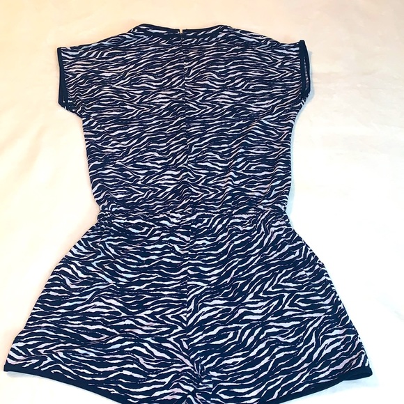 Michael Kors Navy/white zebra print Romper. - Picture 4 of 7